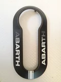 Abarth kryt klúča čierny